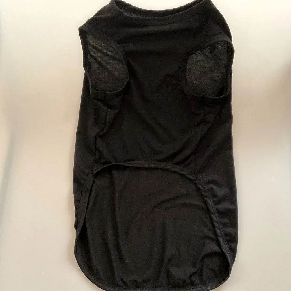 NEW BLACK DOG T-SHIRT  (Size tag is incorrect)